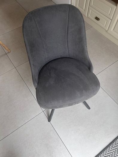 Dining room chairs x5
