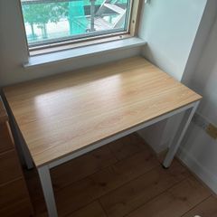Office table, wood and white. Perfect dimensions for small offices / rooms.