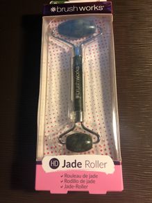 Jade roller