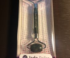 Jade roller
