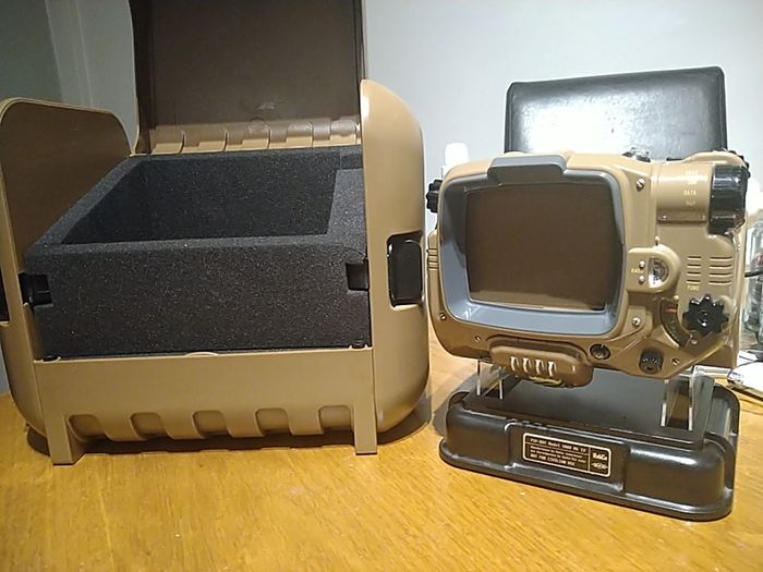 Fallout 4 Pip Boy collectors issue