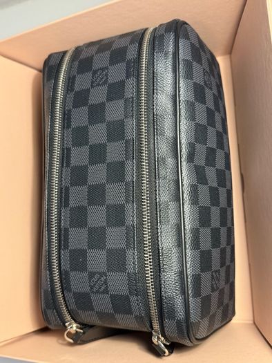 Louis Vuitton Dopp Kit