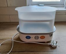Baby bottle steraliser