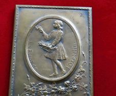 Antique Bronze WW1 1917 - Flower of the Orphan's Medal - 79 grams