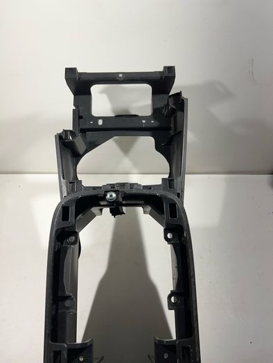 Arm Rest Nissan Leaf 2015 A1l1.