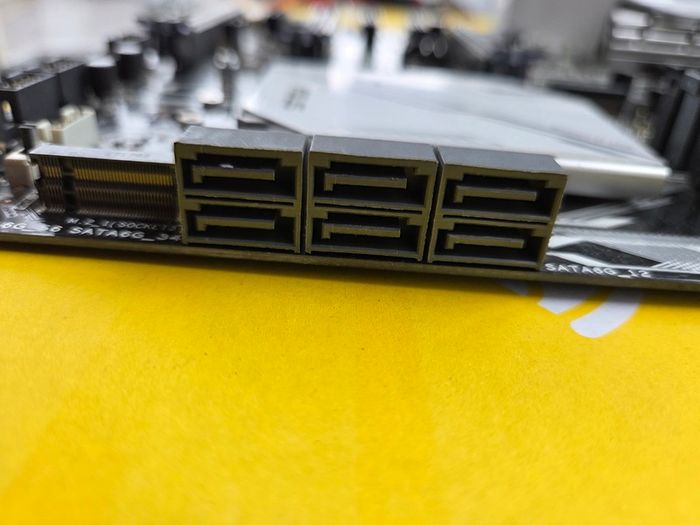 ASUS Prime Z270-A mobo + CPU i7-7700K + Cooler - Pizza Box not included!!