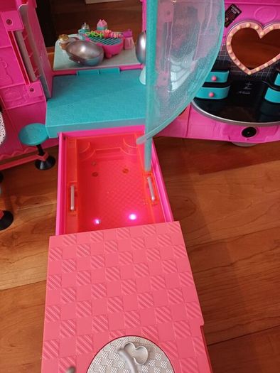 lol camper van with accessories and dolls