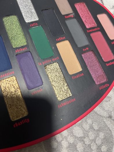 kat von d limited edition fetish eyeshadow palette 100% genuine
