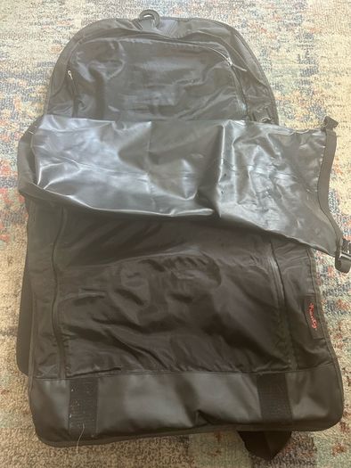 Henty Wingman commuter backpack