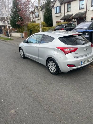 152 Hyundai i30 commercial