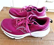 Saucony Womens Running Shoes  Size 8 EU 39