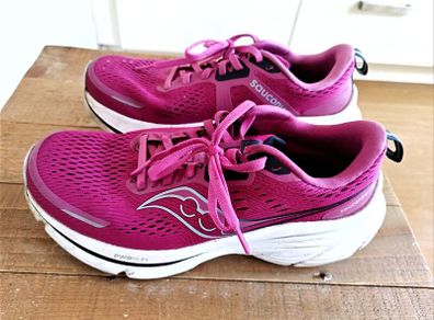 Saucony Womens Running Shoes  Size 6 EU 39