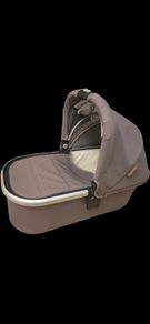 Uppababy vista V2 carrycot / bassinet
