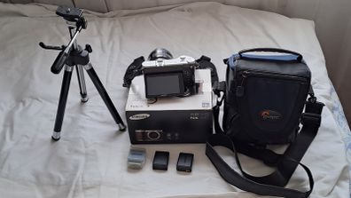 Digital camera