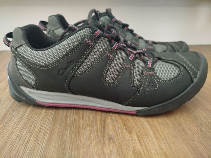 Clarks womens shoes