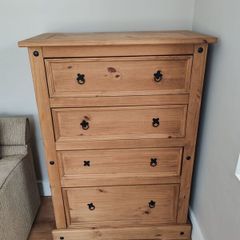 Oak Chest of Drawers