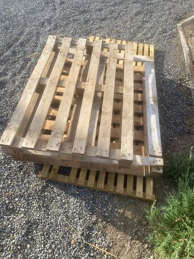 2 pallets