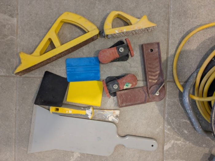 Plastering Hand Tools, Pliers, Chalk & Accessories