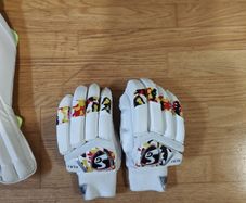 Cricket batting gloves