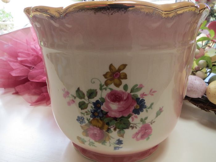 Vintage Porcelain vase Staffordshire Ironstone