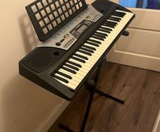 Yamaha PSR-175 keyboard