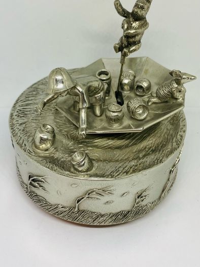 ROYAL SELANGOR Winnie the Pooh Disney Music Box
