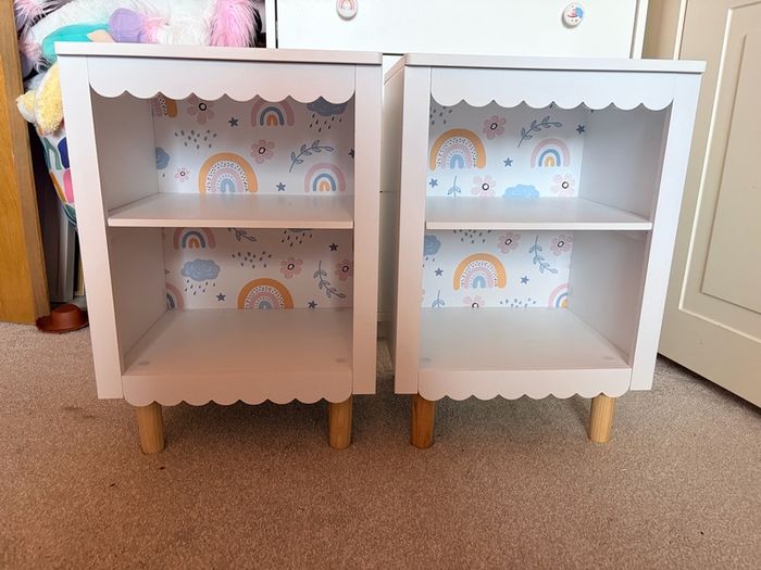 Bedside lockers