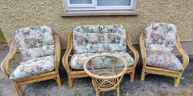 Conservatory suite of furniture