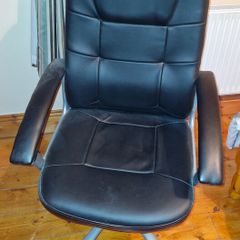 Desktop swivel chair