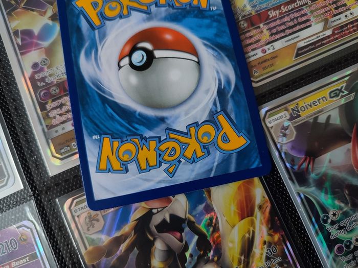 Venomoth GX ! Ultra Rare ! from Unbroken Bonds Set ! 2019 ! Pokemon Card !