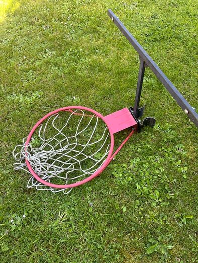 Basketball hoop