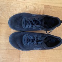 Kids Sketchers black size UK3 or 36
