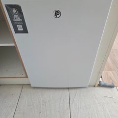 Powerpoint Undercounter Fridge