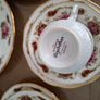 21 piece Elizabethan/Royal Albert Old Country Roses Bone China Tea Set Image 5