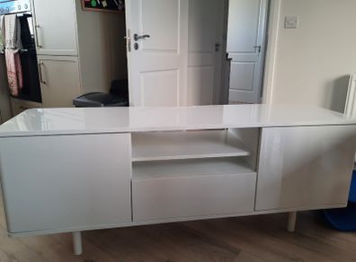 Tv console