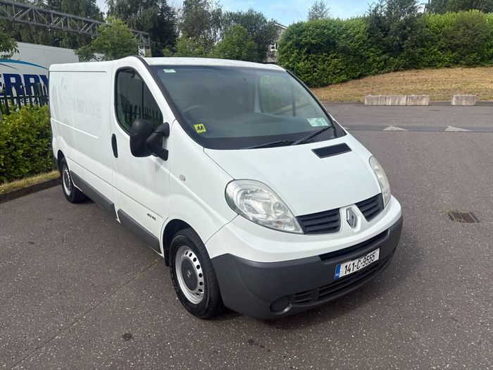 141 Renault traffic
