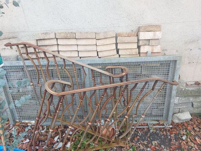 Hand Rail/Step Rails x 2