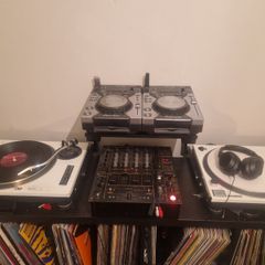 2 X Technic 1210mk2 including Ortofon Electro needles