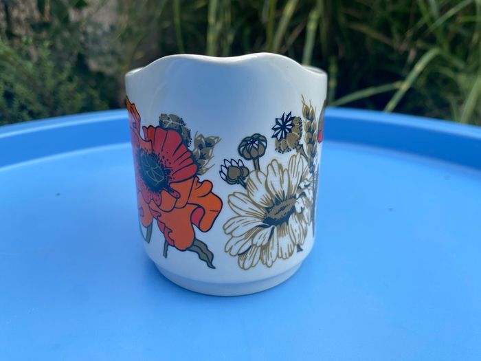 J and G Meakin milk jug