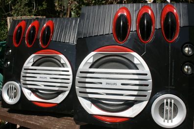 Phillips Speaker System Fwb-m589/17 Retro Look 2003 Model Full Working Order