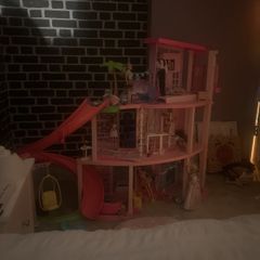 Barbies Dream House
