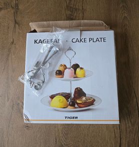 Cake plate cupcake tiered tray