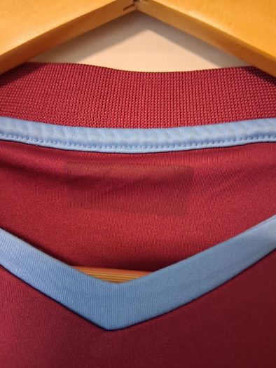 Aston Villa Jersey. Official Hummel Mens Home Jersey From Season 2006/2007.Authentic Original From The Time. Collect In Dublin Or Receive Via Post.