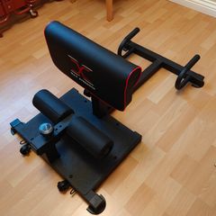 Sissy Squat Machine