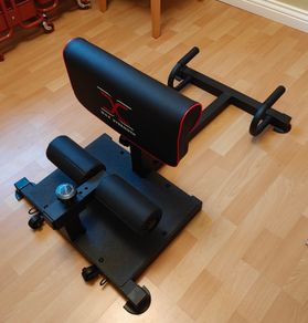Sissy Squat Machine
