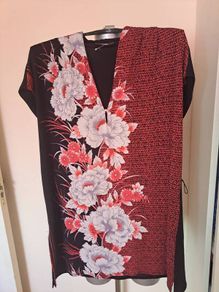 Brand new Wallis floral elastic longer line top size UK 14 EU42 Postage included