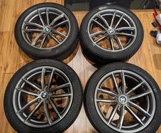 Genuine BMW G30 662M 18 inch alloys and tyres