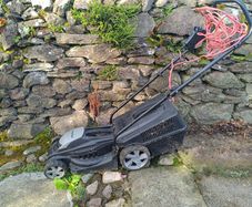Lawnmower