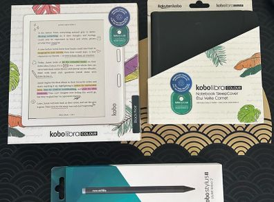 Kobo Libra Colour e-ink e-reader and notebook with stylus and folio