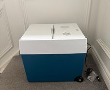 Electric Cool Box / Portable Fridge 12V/230V MobiCool
